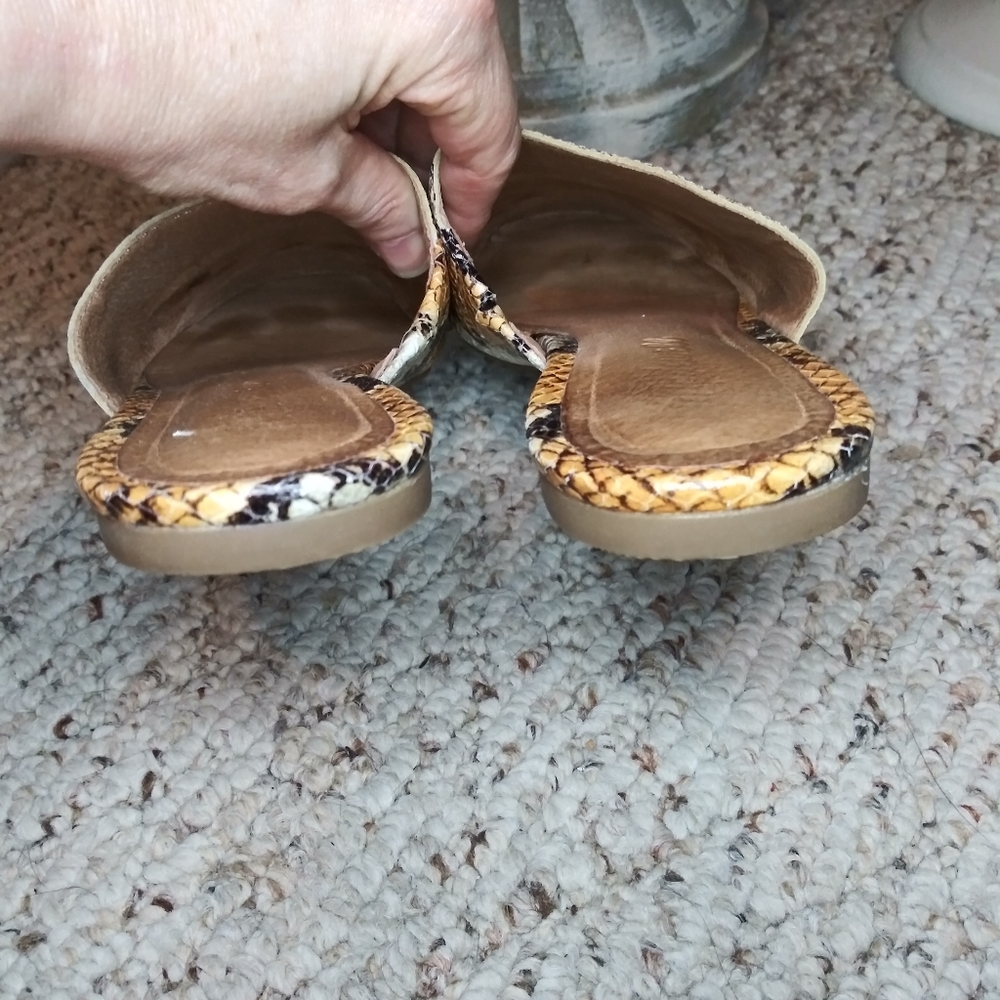 Madewell Cory Gold, Mauve & Black Snakeprint Almond Toe Leather Mules - Picture 7 of 9